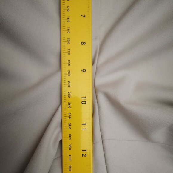 Talbots Heritage Ladies Cream Lightweight Zipper & 2 Clasp Closure Pants - Picture 10 of 11